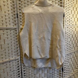 Double Zero Cream Sleeveless Turtleneck Sweater